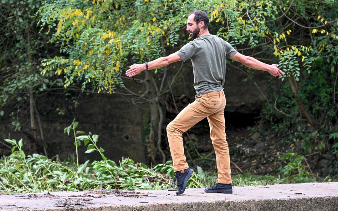 Surgissements : quand la danse investit le village