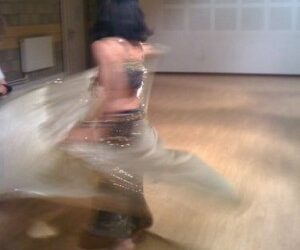 COURS DE DANSE ORIENTALE